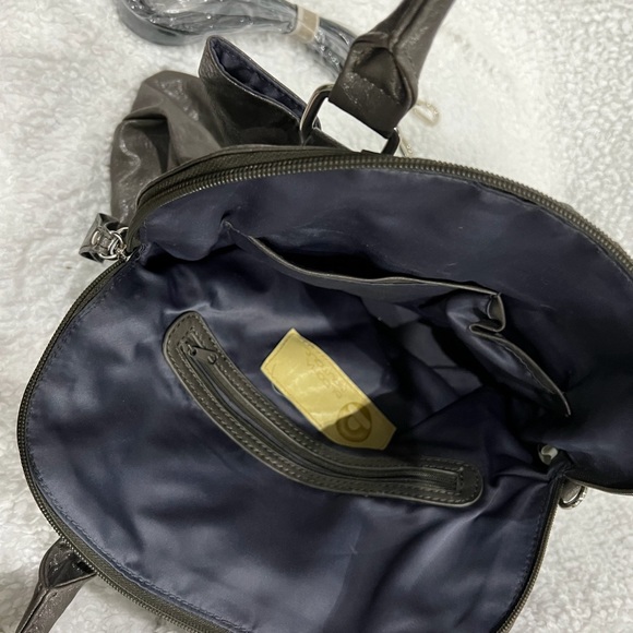 Grey bag w bow on front - Picture 4 of 4